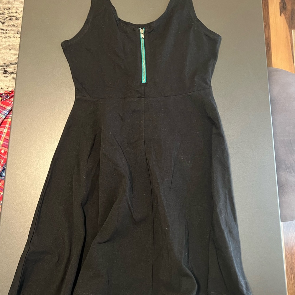 Express sleeveless black dress